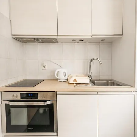Apartment Comfy Studio Next To Nowy Swiat Great Location